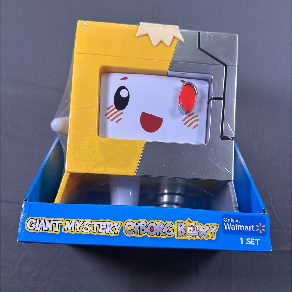LankyBox Giant Mystery Cyborg Boxy Exclusive Toy Set New